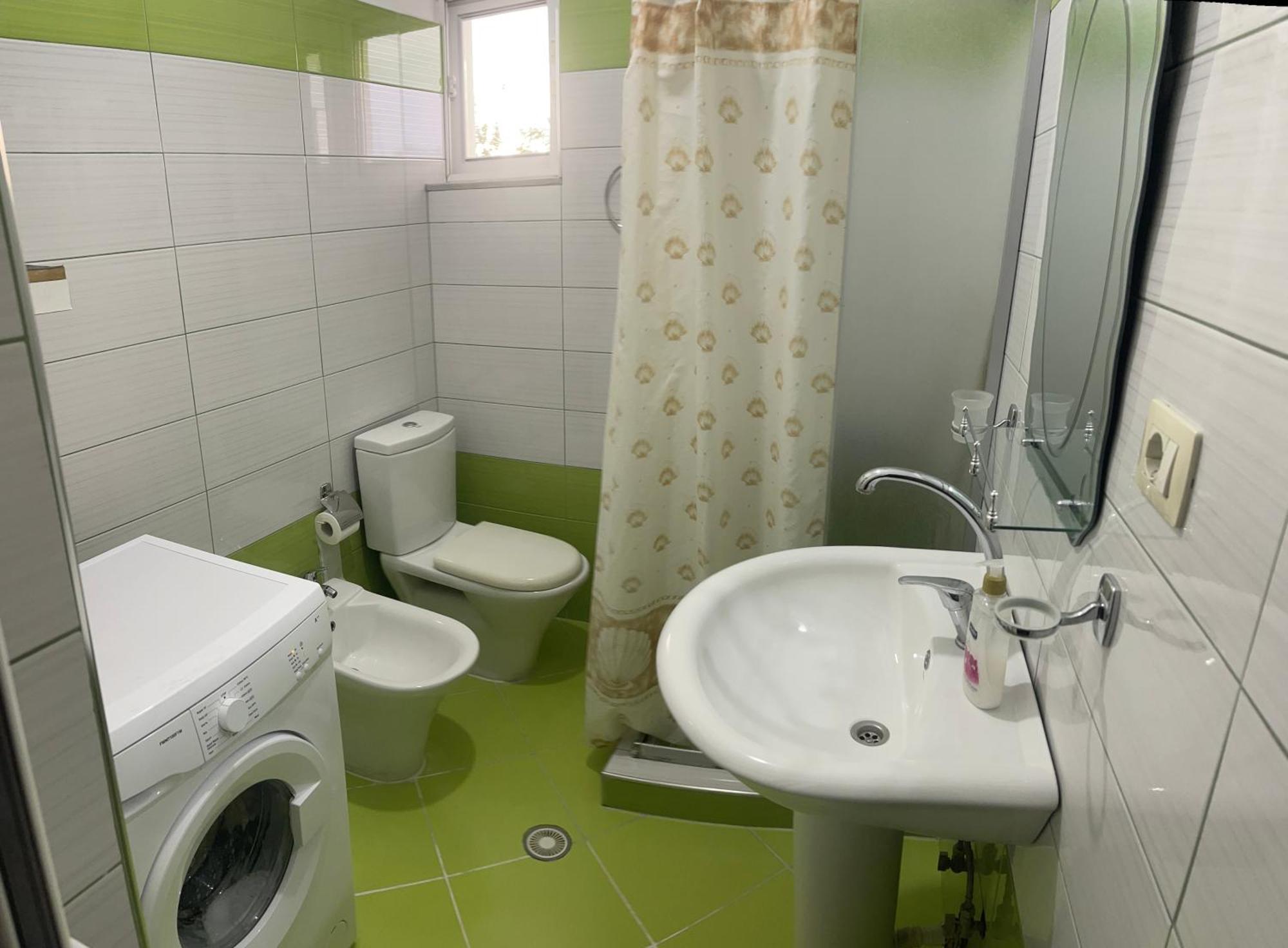Guesthouse Shehu Ксамил Экстерьер фото